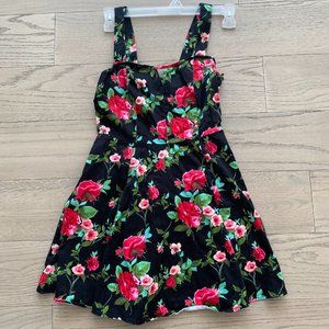 Forever 21 Summer Dress | Size: Medium